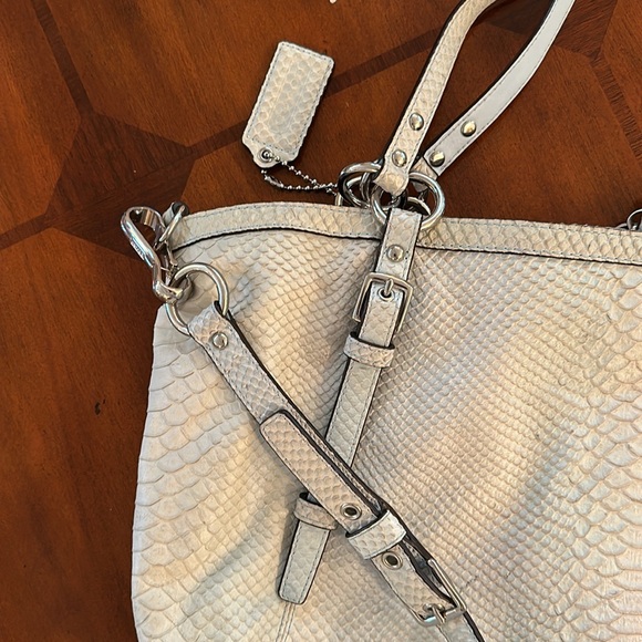 Early 2000s Coach Pale Blue Tote Bag - Picture 5 of 12